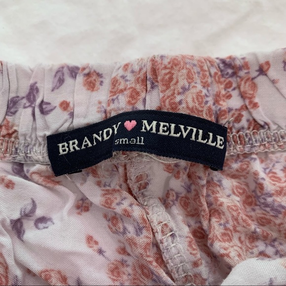 Brandy Melville Shorts - Picture 3 of 4